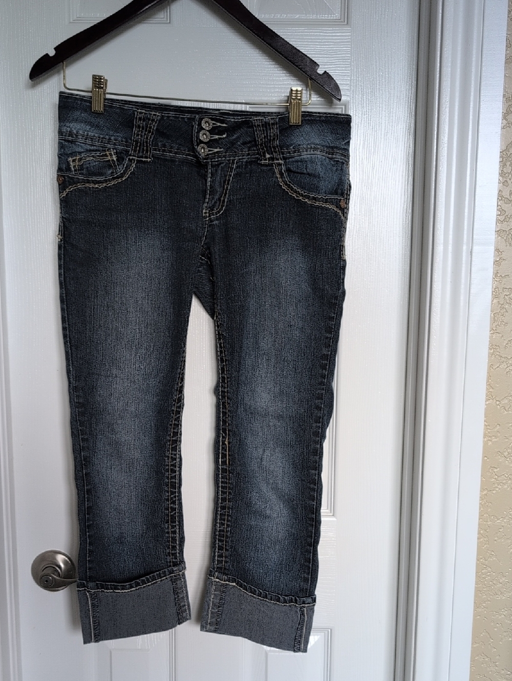 BOGO Angels (Juniors) Cuffed Demin Capri - Classic Comfort